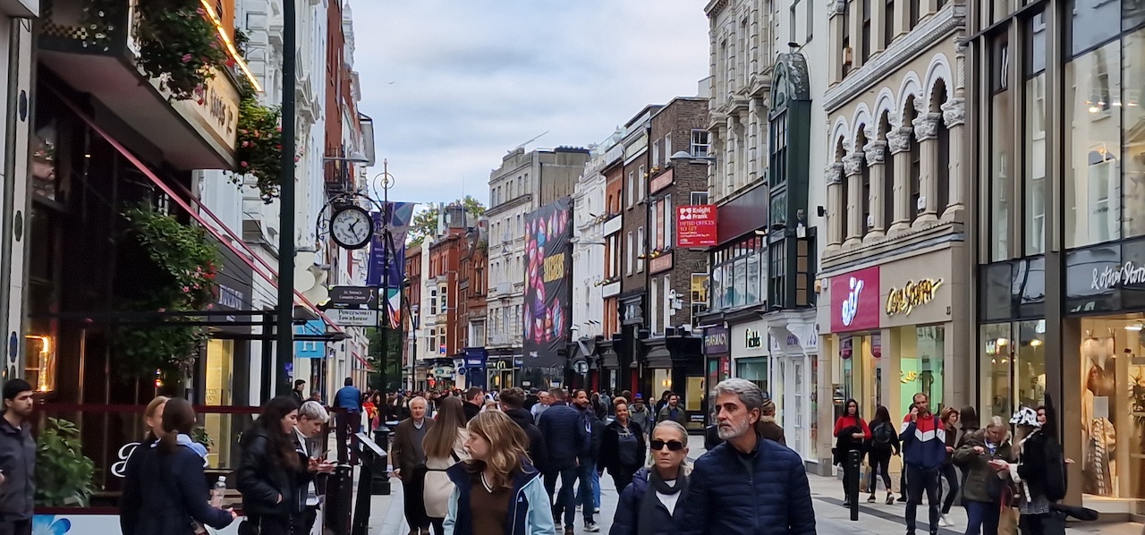 Discovering the Charm of Grafton Street
